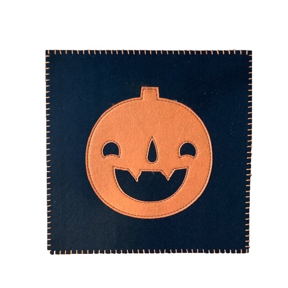 Vtg Halloween Jack O'Lantern Set of Five 15x15 pumpkin Felt Placements‎